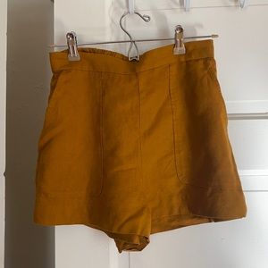 Aritzia Wilfred Linen Shorts